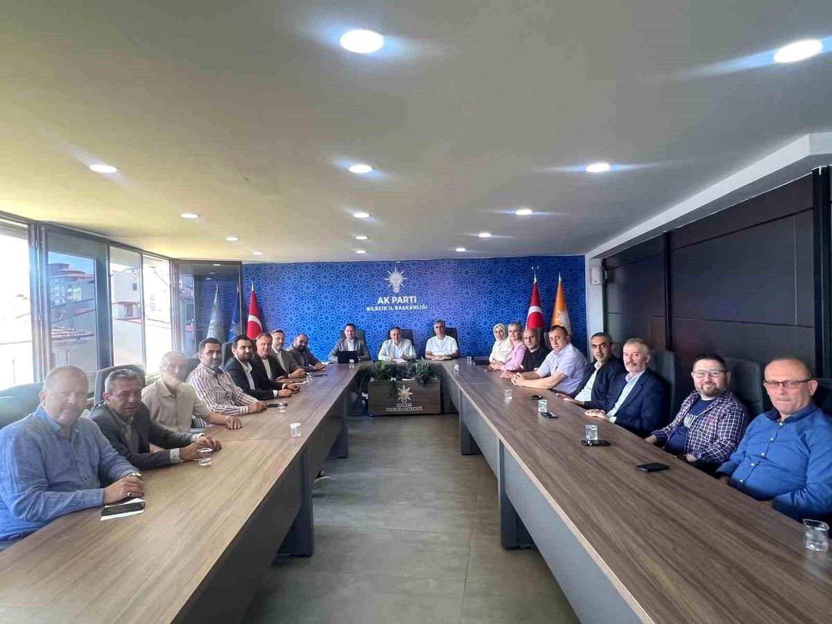 AK Parti Bilecik\'te Teşkilat Toplantısı