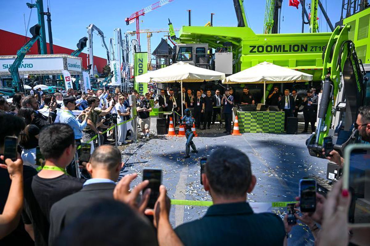 KOMATEK 2026 Fuarı İstanbul\'da Başladı