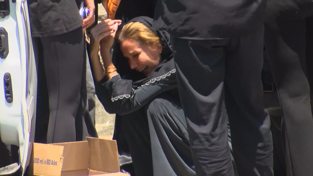 Anne, oğlunun cenazesinde Dilan Polat'ı suçladı: Allah belasını versin, onun yüzünden oldu