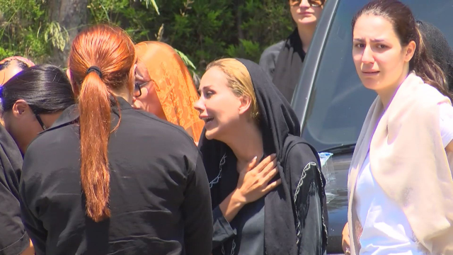 Anne, oğlunun cenazesinde Dilan Polat'ı suçladı: Allah belasını versin, onun yüzünden oldu