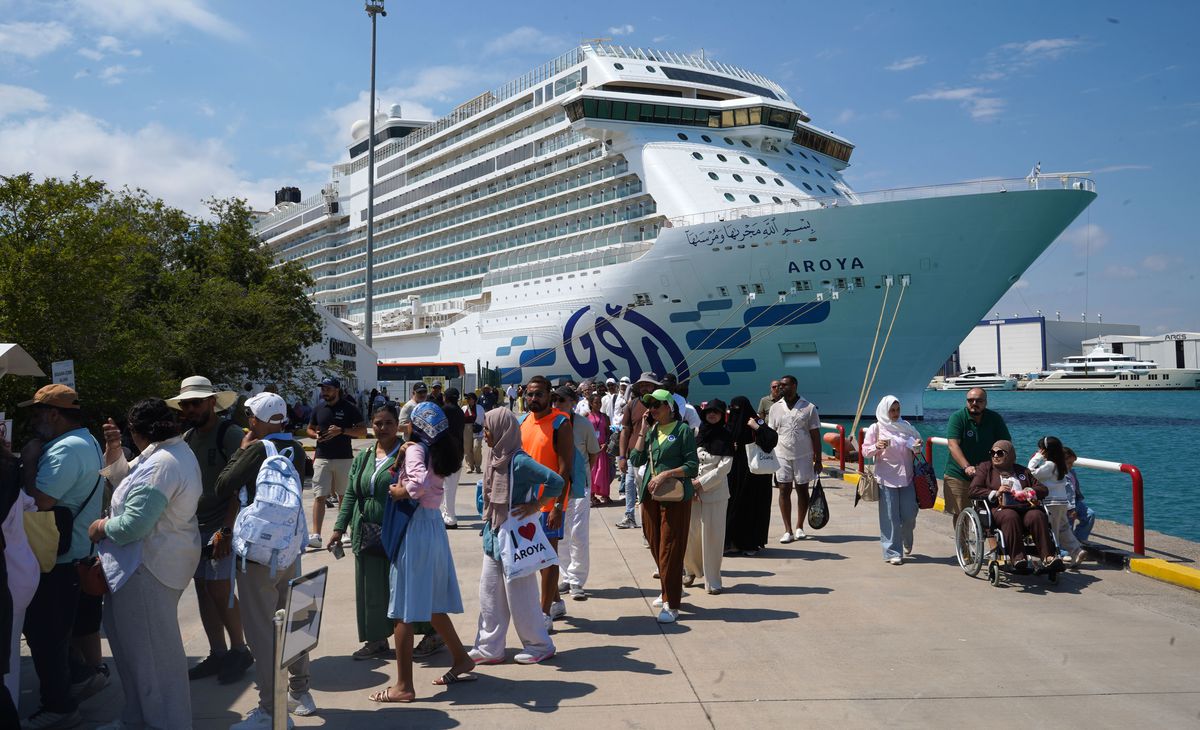 Dünyanın En Büyük Kruvaziyeri AROYA Antalya\'da