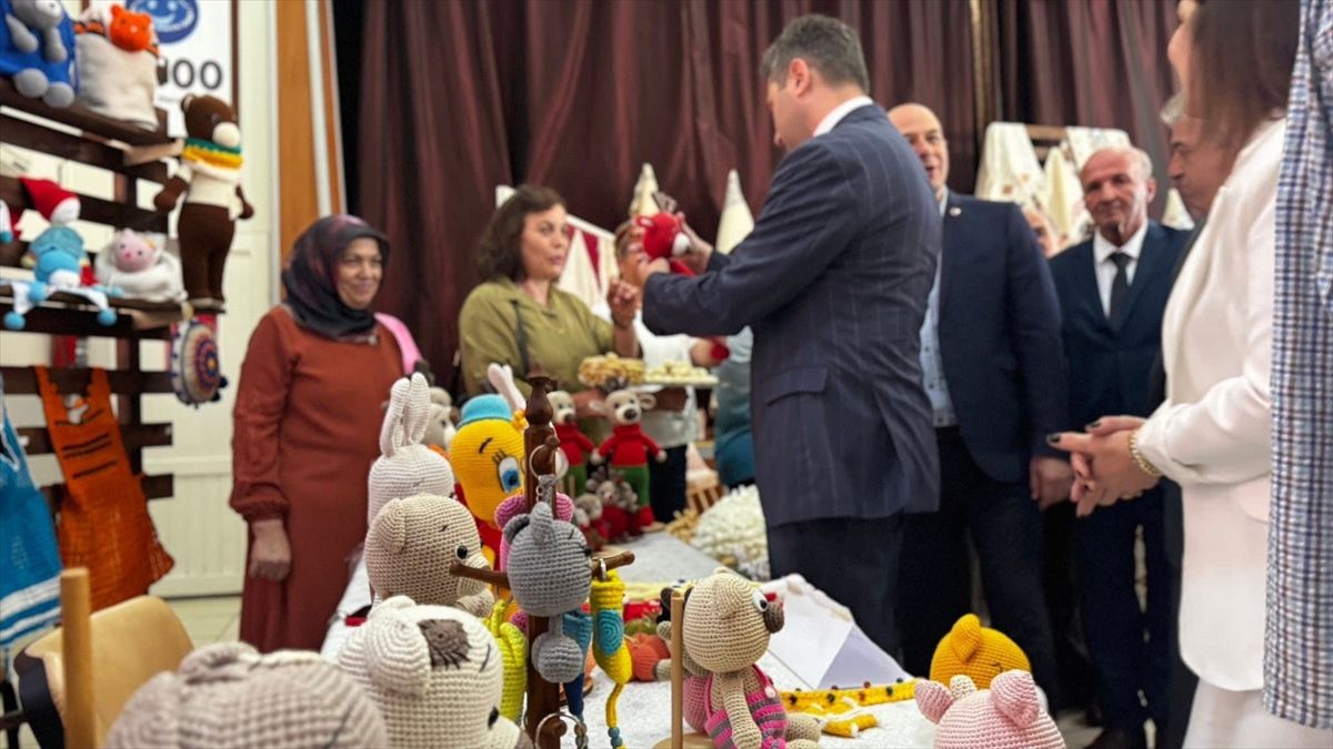 Ayancık’ta Yıl Sonu Sergisi Açıldı