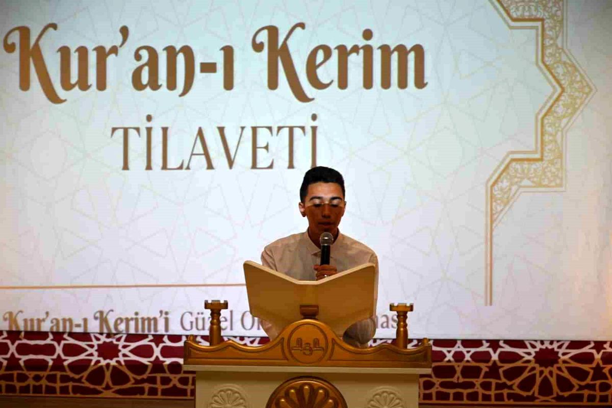 Kur\'an\'ı Güzel Okuma Yarışması Aydın\'da Yapıldı
