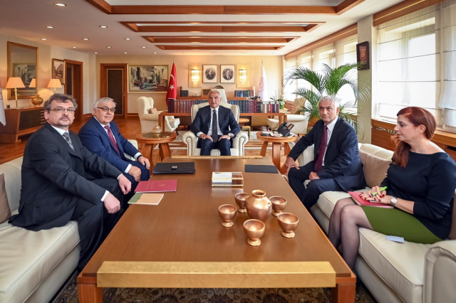 Bakan Ersoy, Rusya'nın yeni büyükelçisini ağırladı