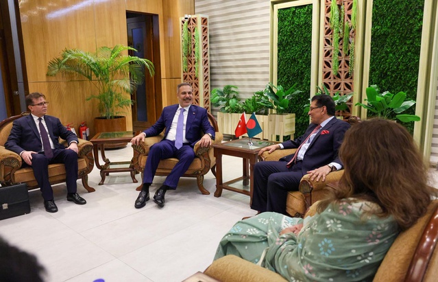 Fidan Bangladeş'te