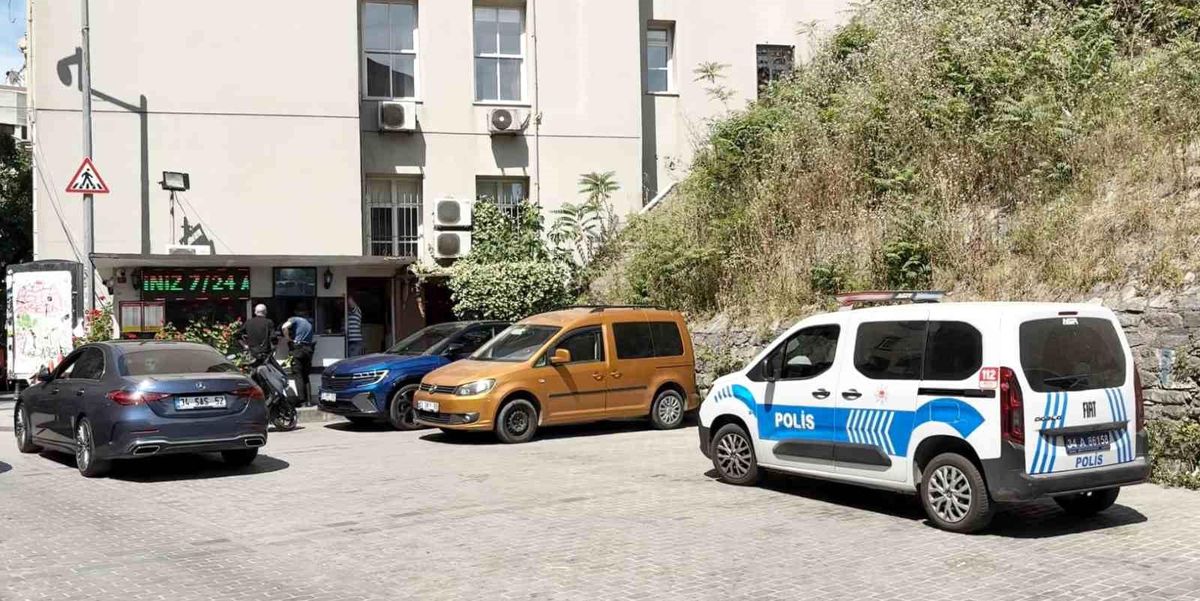 Beyoğlu\'nda Silahlı Saldırı