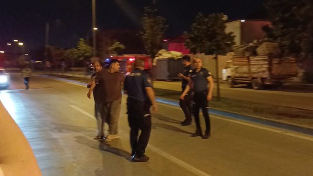 Bursa'da Geri Dönüşüm Tesisi Yangını
