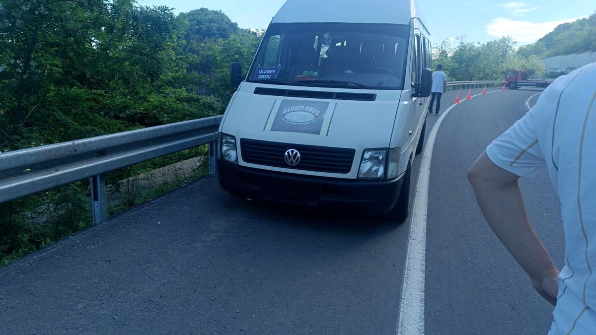 Ordu\'da Dolmuş Şoförü Kalp Krizi Geçirdi