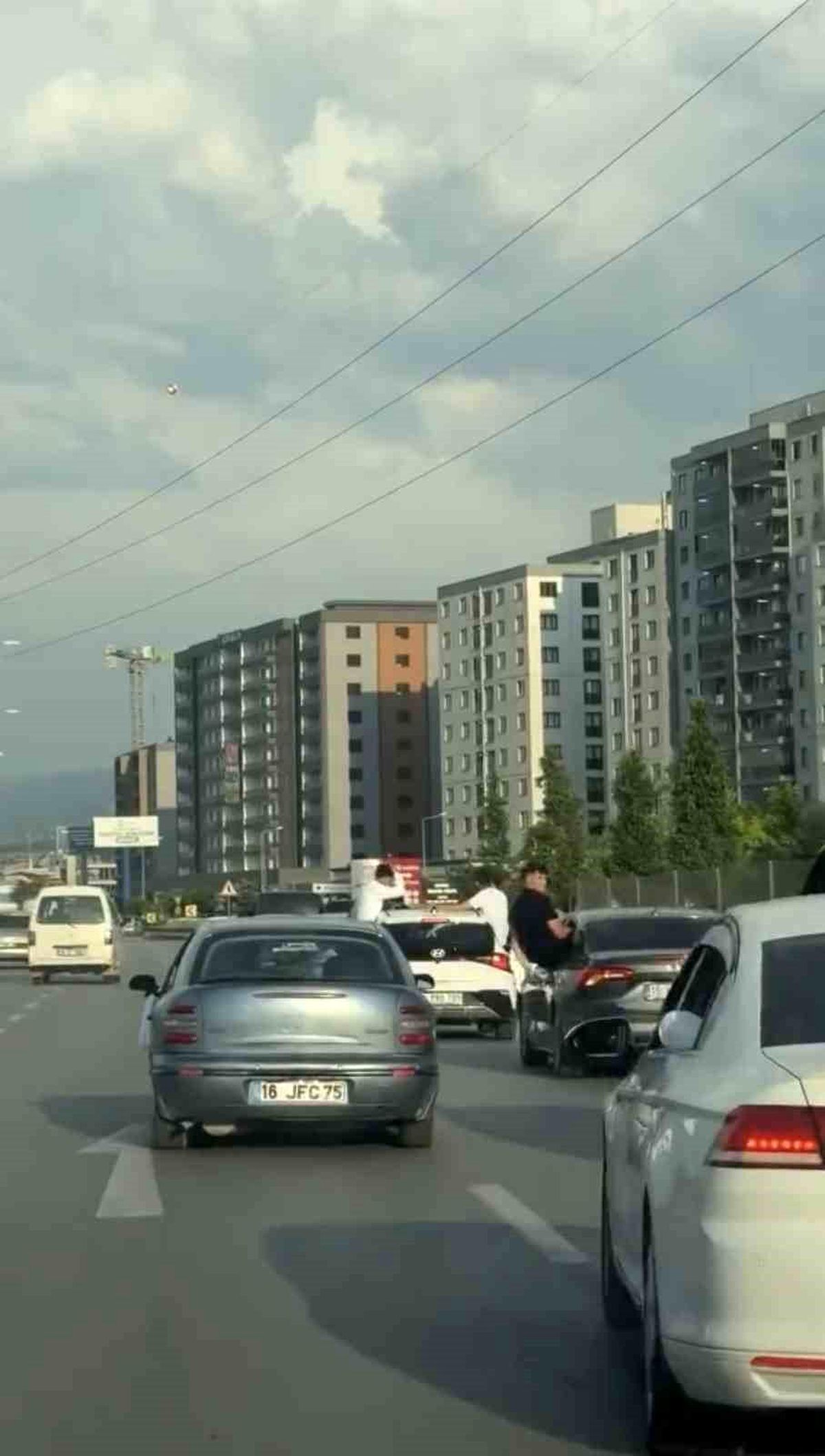 Bursa\'da Düğün Konvoyunda Tehlikeli Hareketler