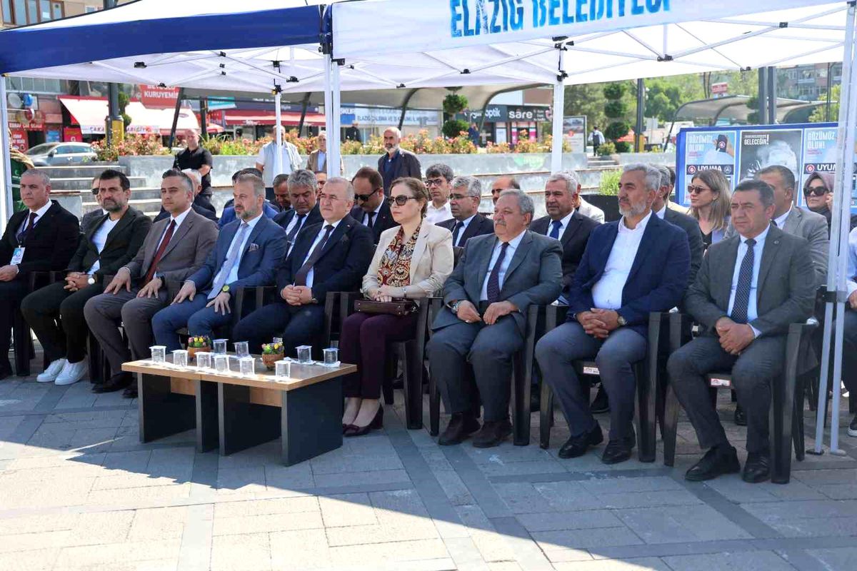 Elazığ\'da "Hayat Boyu Öğrenme Şenliği" yoğun katılımla başladı
