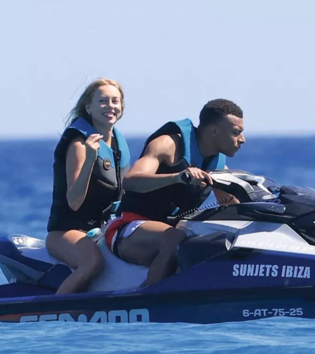 Ester ile çıktığı tatil Mbappe'ye çok pahalıya patladı