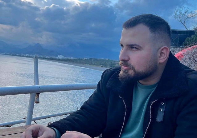 Antalya'da Bıçaklı Kavga: Güvenlik Görevlisi Hayatını Kaybetti