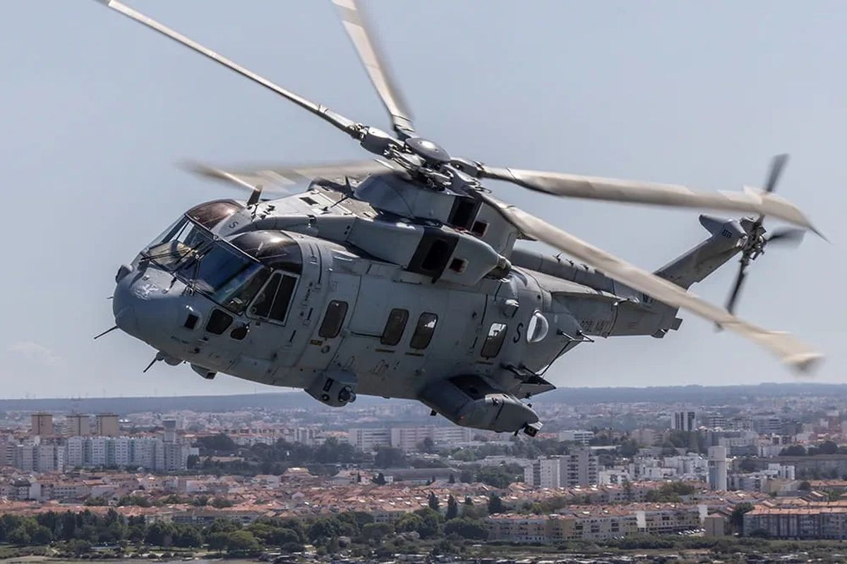 Devon\'da Helikopter Kazası: 3 Asker Hayatını Kaybetti