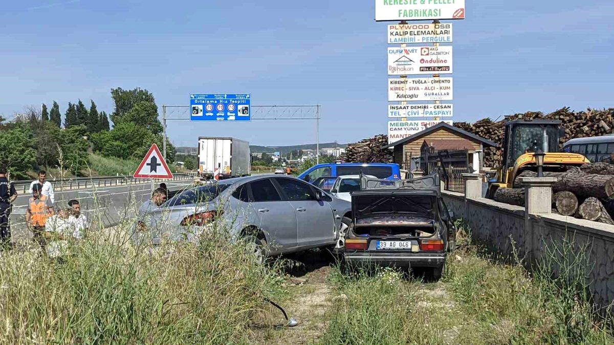 Edirne\'de Trafik Kazası: 2 Yaralı