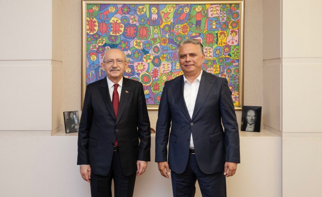 Kılıçdaroğlu'na CHP'li iki belediye başkanından ziyaret