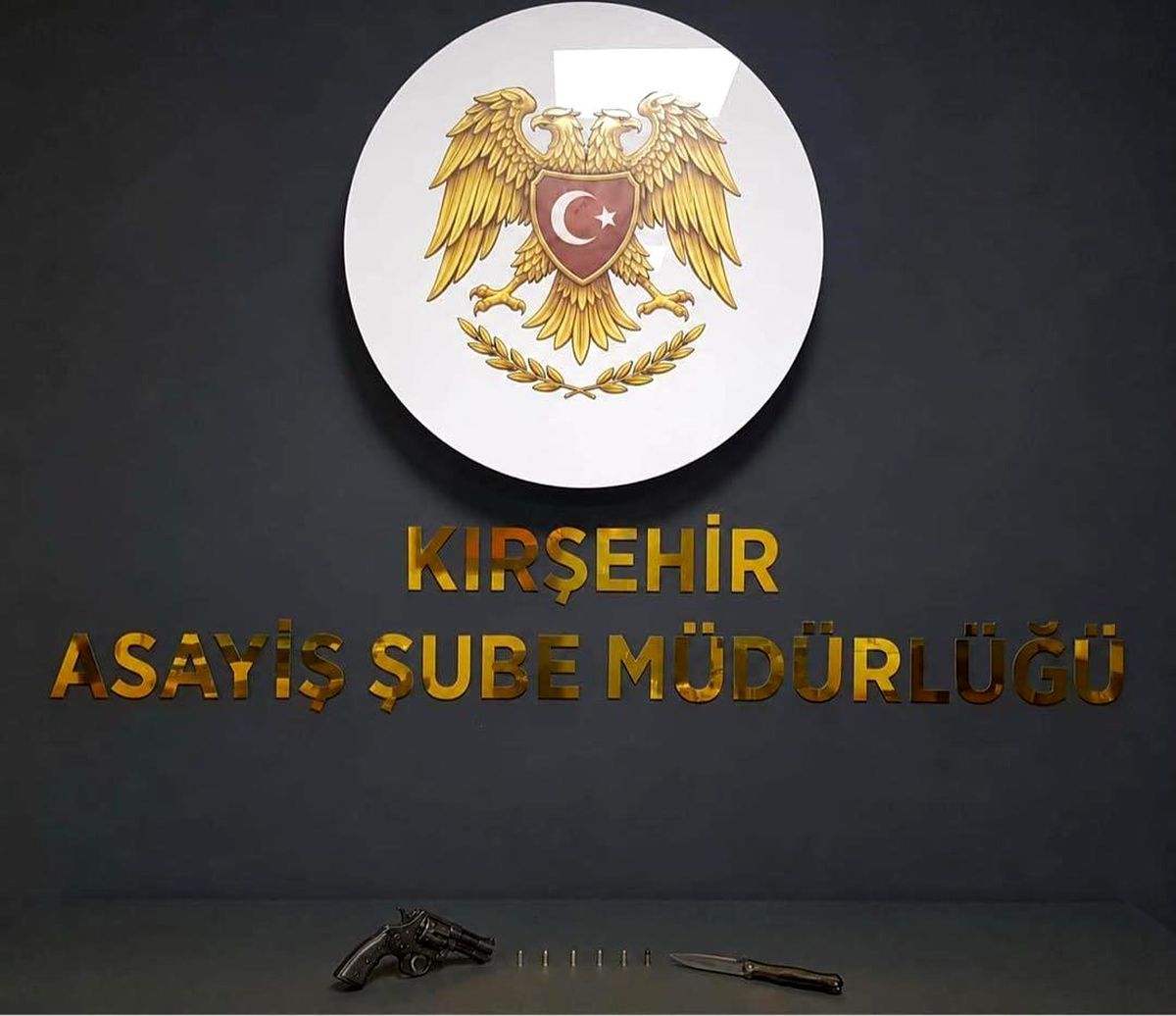 Kırşehir\'de Silah ve Mühimmat Ele Geçirildi