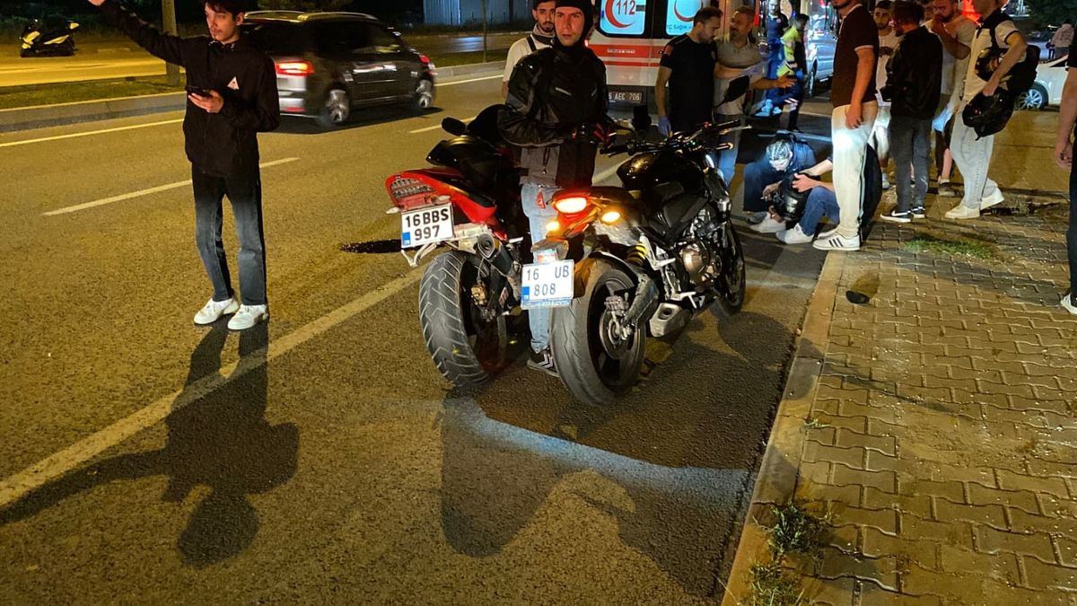 İnegöl\'de Motosiklet Kazası: 3 Yaralı