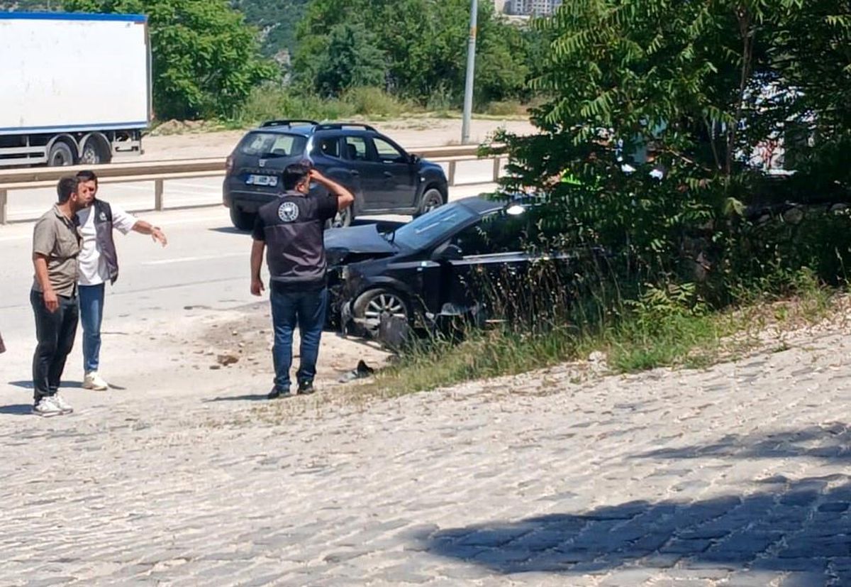 Bilecik\'te Trafik Kazası: 2 Yaralı