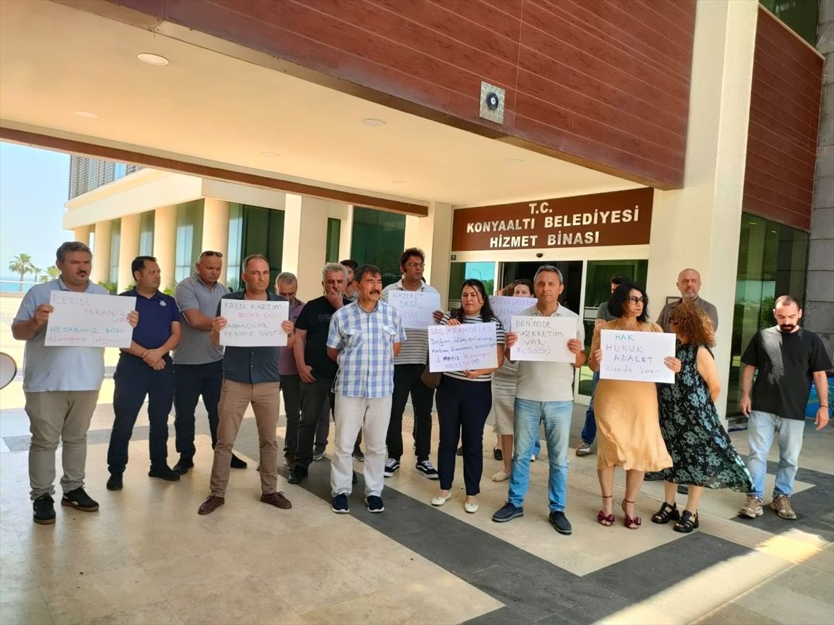 Konyaaltı Belediyesi’nde Memur Protestosu