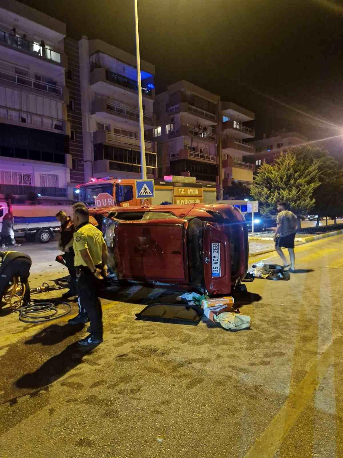 Kuşadası\'nda Takla Atan Araçta Sürücü Yaralandı