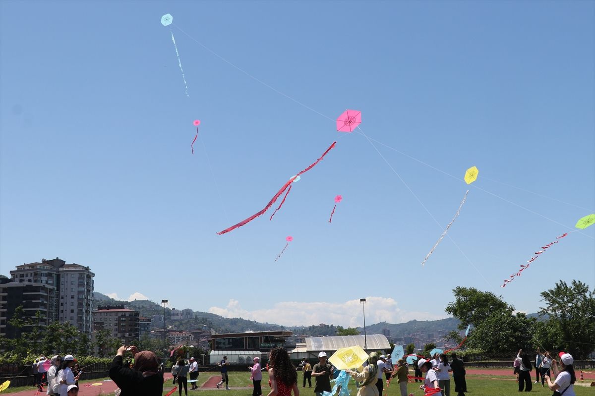 Lösemiyi Yenen Egemen İçin Gökyüzüne Balon