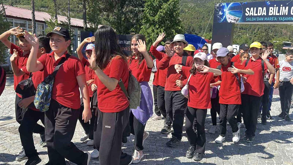Salda Gölü\'nde Bilim Festivali