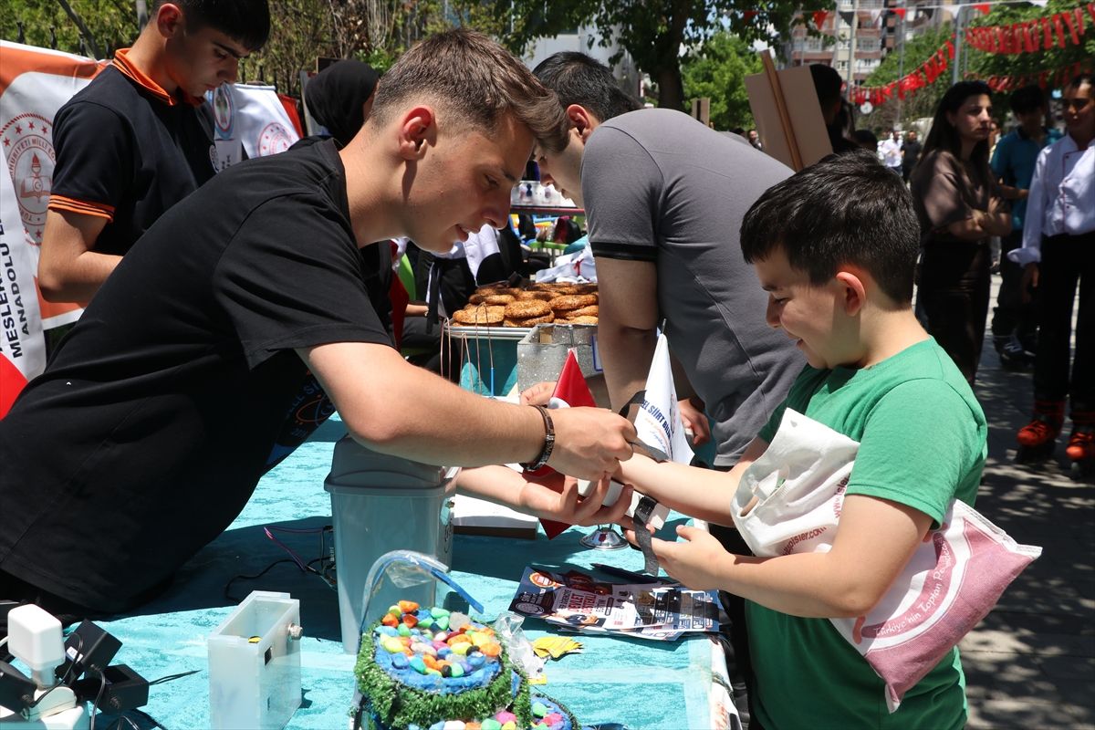 Meslek Liseleri Festivali Siirt\'te Gerçekleştirildi