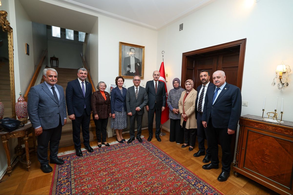 Kurtulmuş, Stokholm\'de Resmi Temaslarda Bulundu