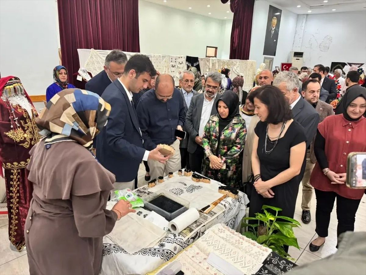 Tosya\'da Hayat Boyu Öğrenme Haftası Sergisi