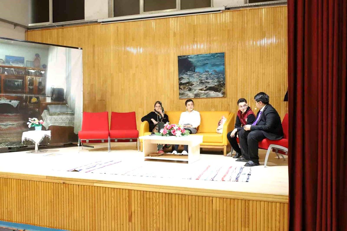 Türkeli\'de \'Çatlak Aile\' Tiyatrosu