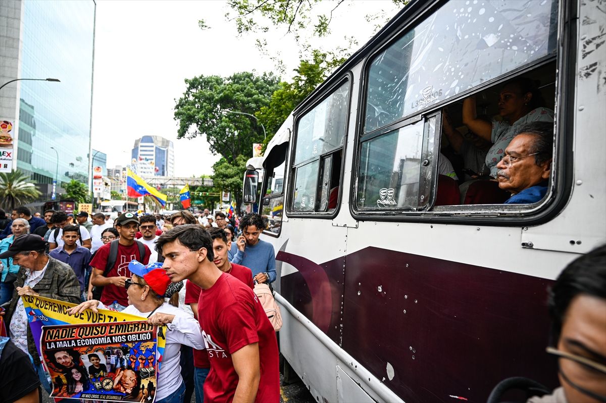 Venezuela\'da Özgür Seçimler İçin Gösteri