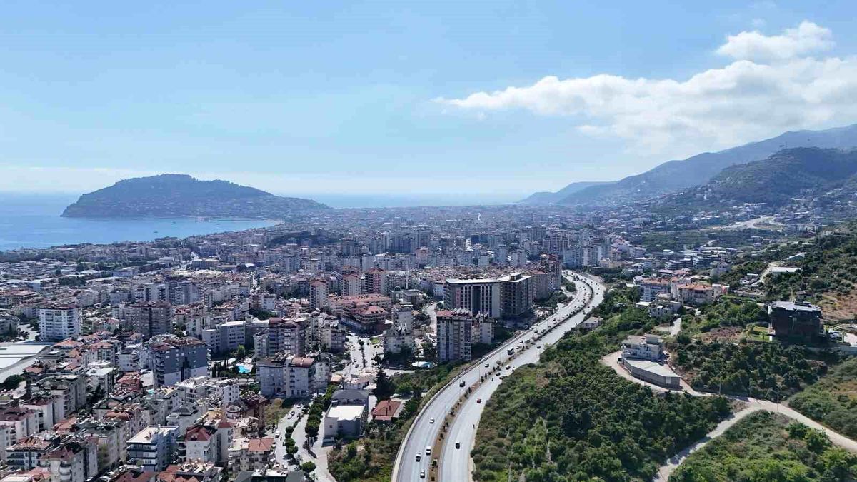 Alanya\'nın İl Olma Beklentisi Yeniden Gündemde
