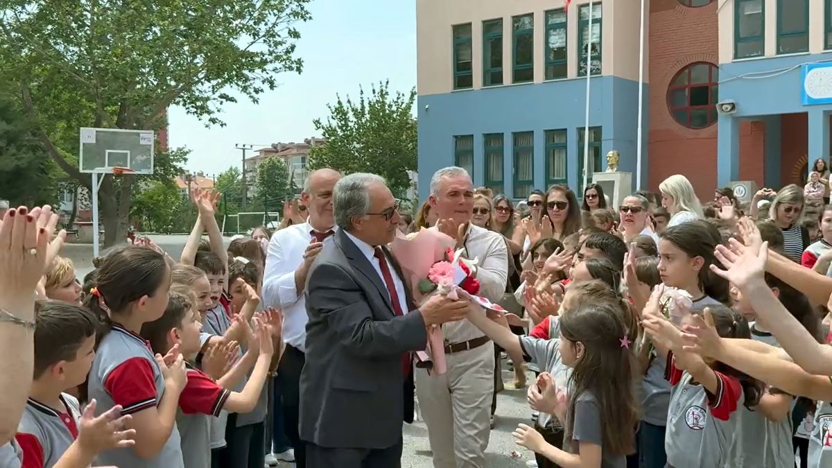 Zafer Tekçe Emekliye Ayrıldı
