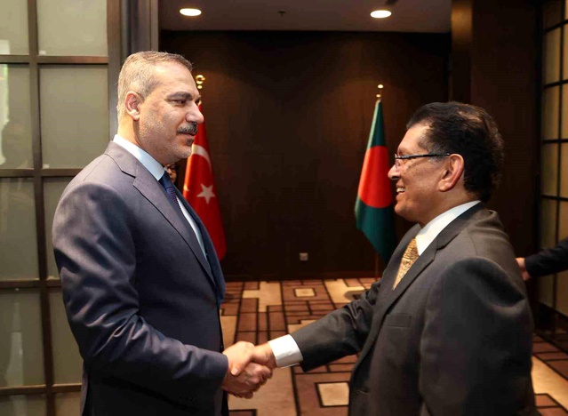 Fidan, Bangladeş Dışişleri Bakanı ile Görüştü