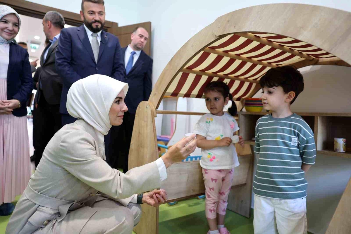 Darülaceze\'de kreş açılışı: 35 çocuk hizmette