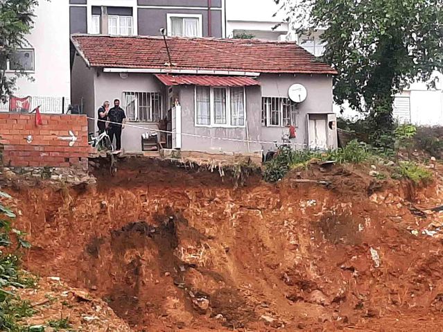 Bilecik'te Toprak Kayması Tehlikesi