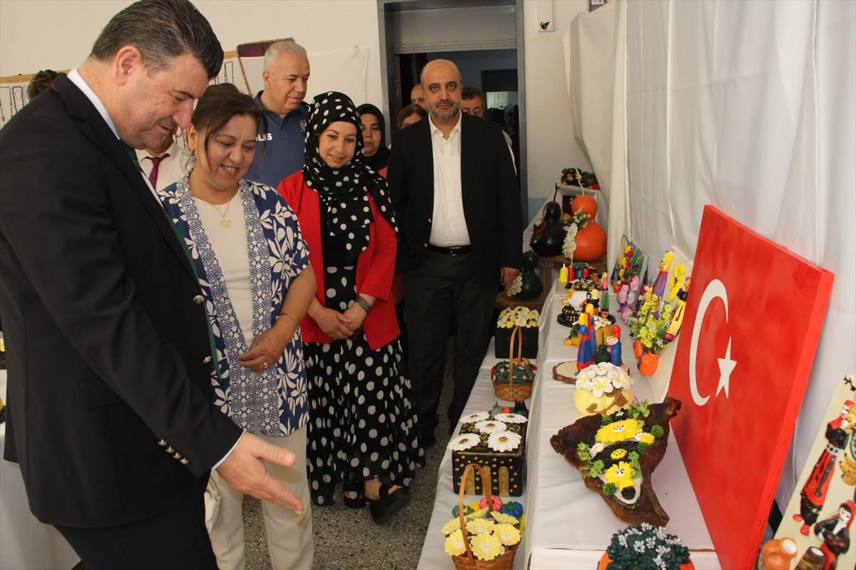 Mersin\'de Halk Eğitimi Yıl Sonu Sergileri Açıldı