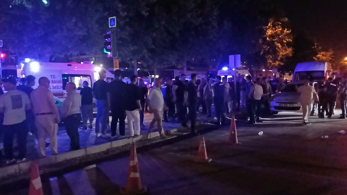 Bursa\'da Bıçaklı Kavga: 3 Yaralı