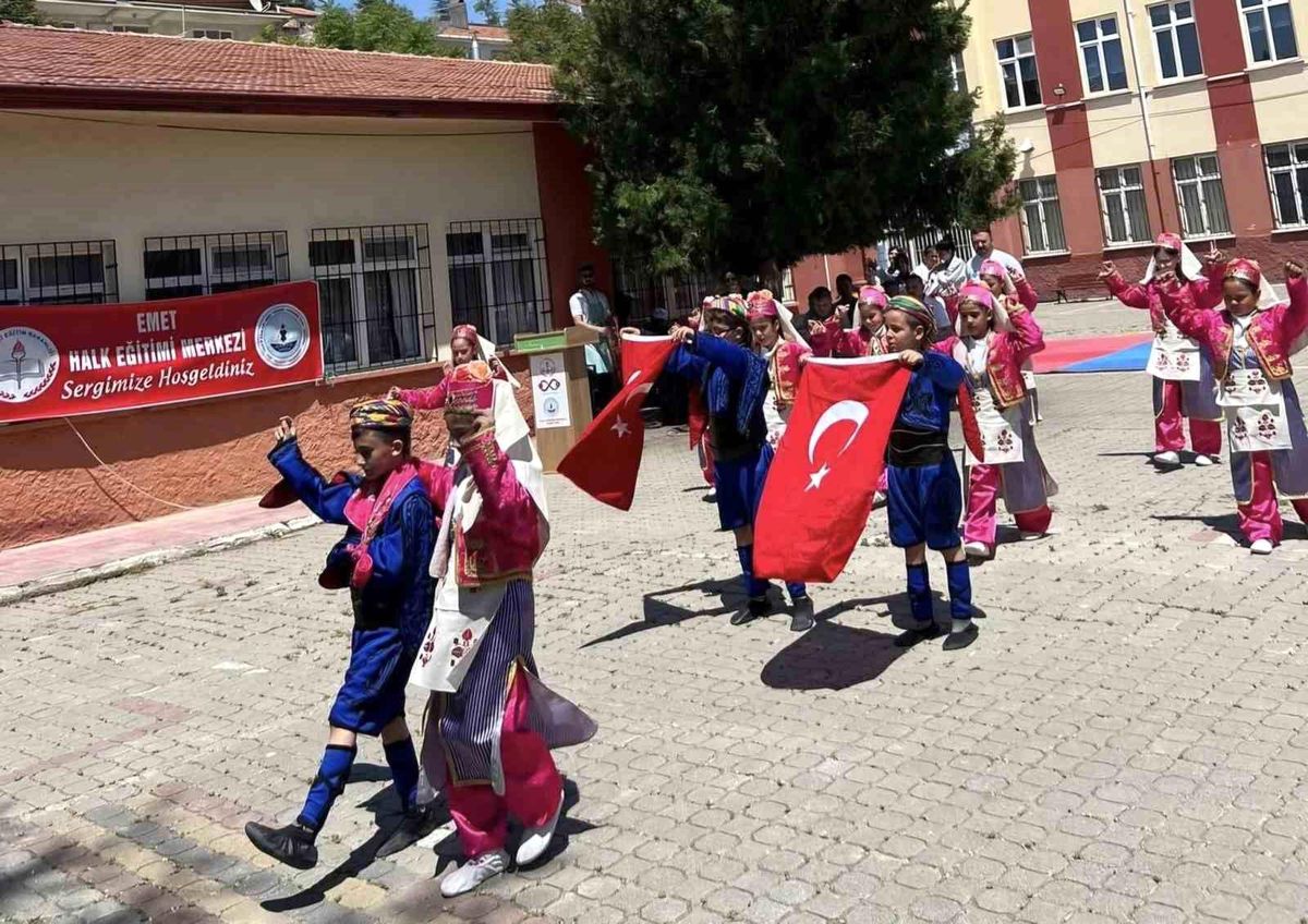 Hayat Boyu Öğrenme Haftası Emet\'te Kutlandı