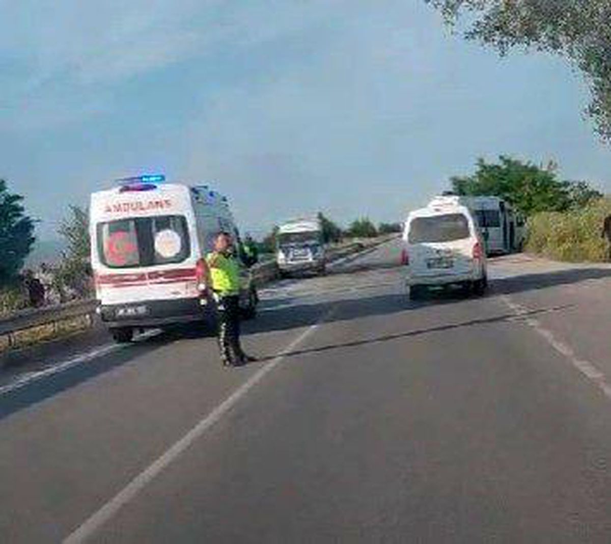 Çivril\'de İşçi Servisleri Kazası: 10 Yaralı