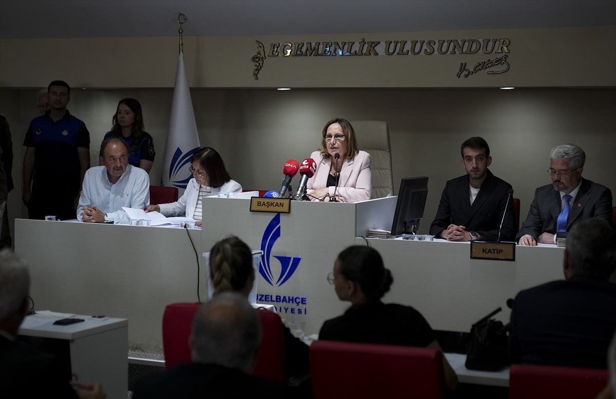 Güzelbahçe\'de Başkan Vekilliğine Ayşe Akın Seçildi
