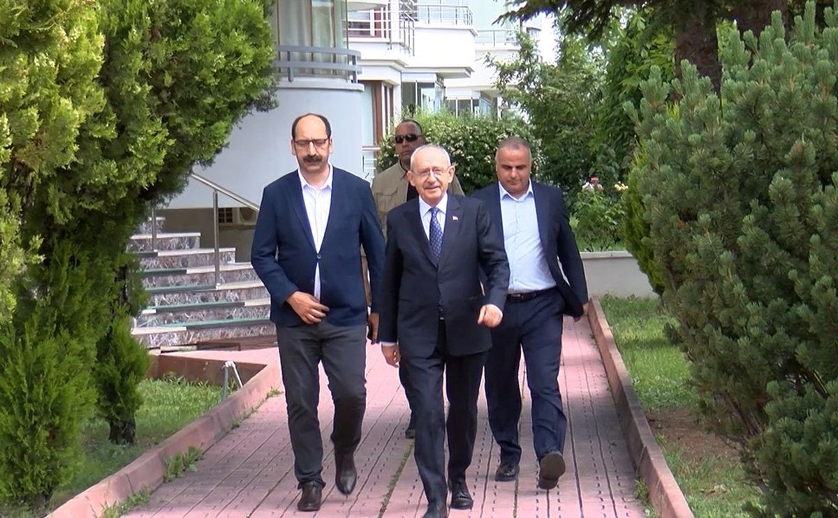 Kılıçdaroğlu\'ndan Grup Toplantısı Sinyali