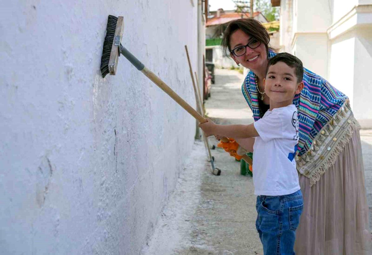 Menteşe\'de 1 ton kireç dağıtıldı