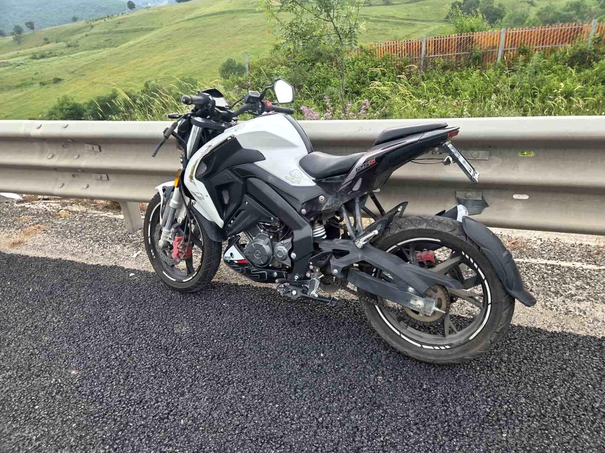 Bursa\'da Motosiklet Kazası: Sürücü Ağır Yaralandı