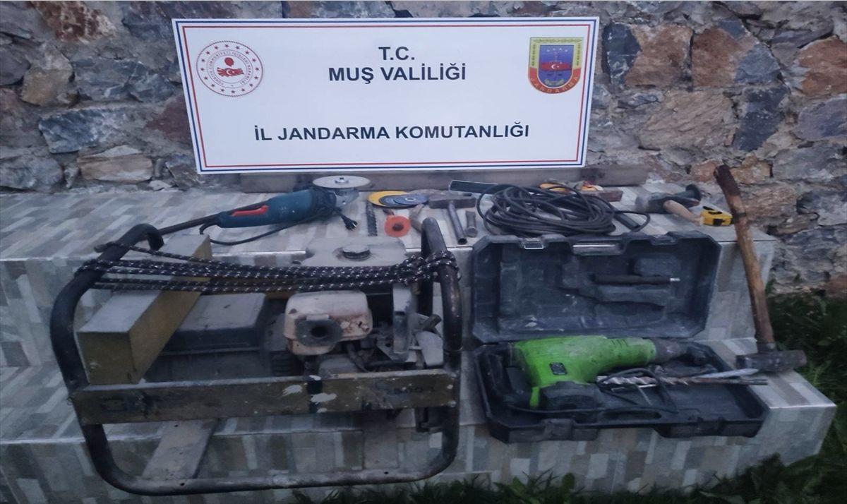 Muş\'ta Kaçak Kazı Operasyonu
