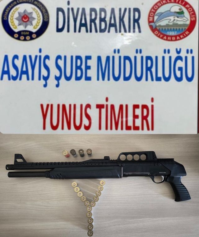 Narin Güran soruşturmasında tutuklu Nevzat Bahtiyar'ın oğlu ve yeğeninin karıştığı kavgada 5 yaralı