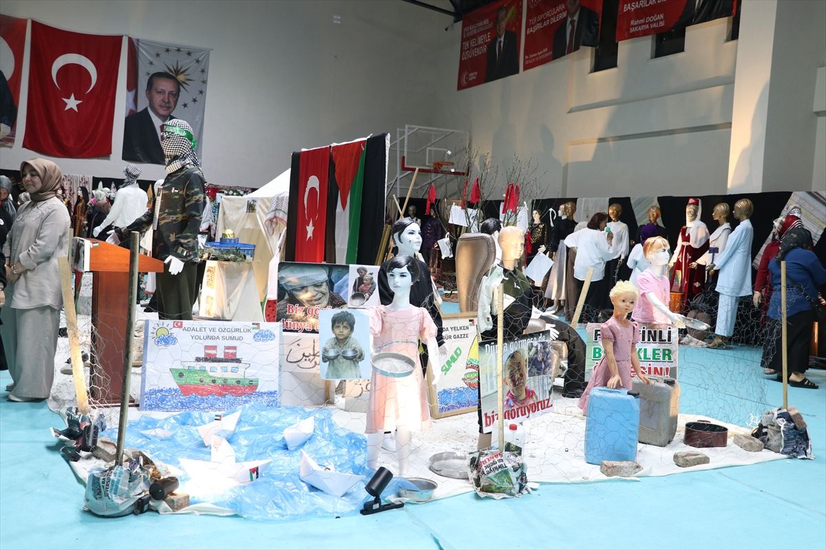 Akyazı ve Taraklı\'da Hayat Boyu Öğrenme Haftası sergisi