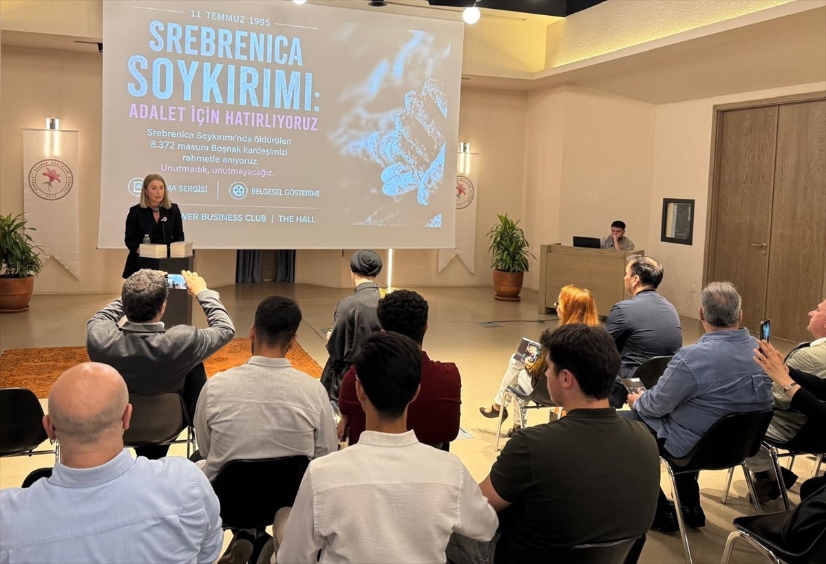 Srebrenitsa Soykırımı\'nın 31. Yılı Anıldı