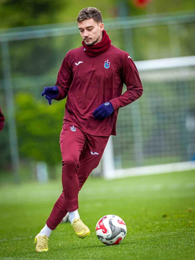 Trabzonspor, Ernest Muçi'yi transfer etti