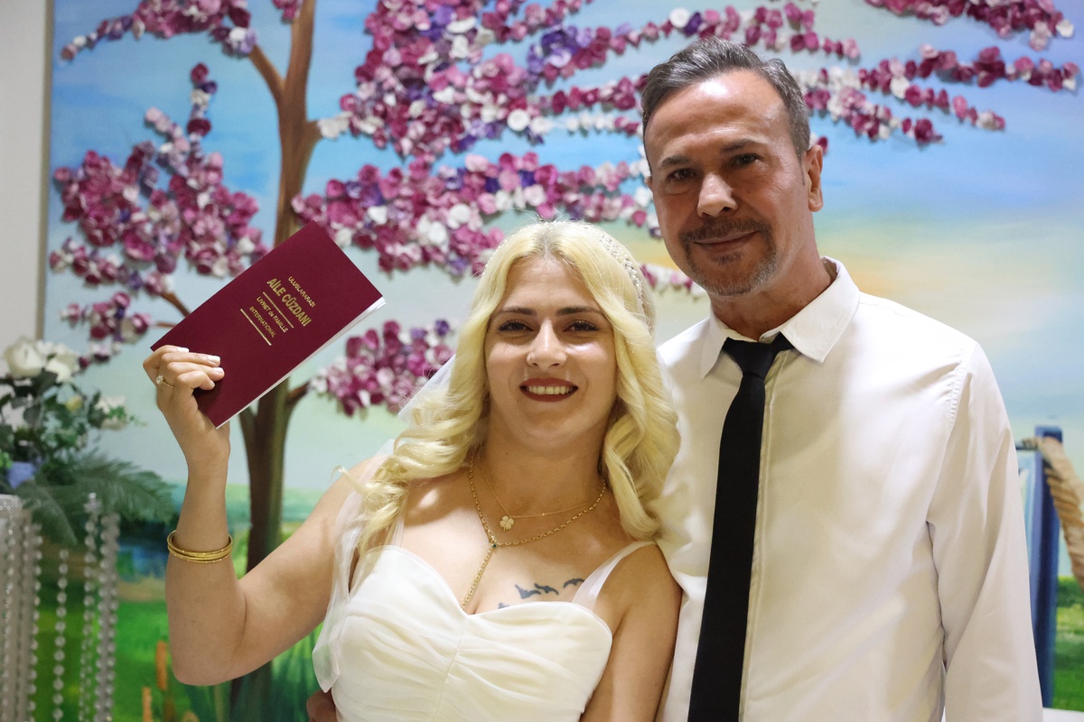 Antalya\'da Unutulmaz Tarihte Nikah Yoğunluğu